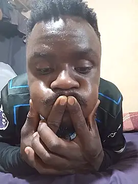 Sexboi254 网络视讯表演