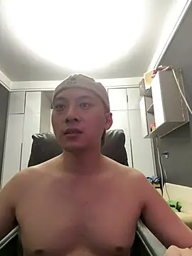 yichen008 在線直播表演