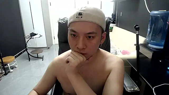yichen008 网络视讯表演