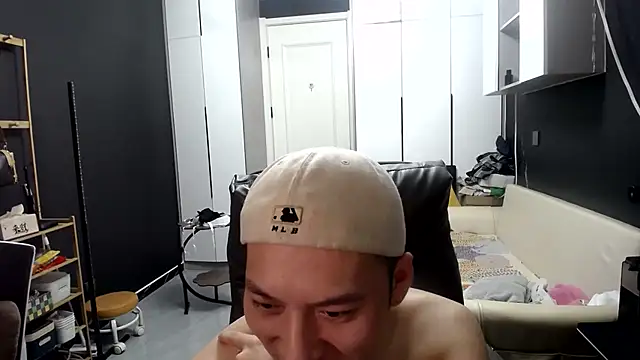 הופעת וובקאם של yichen008