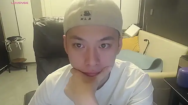 yichen008 在線直播表演