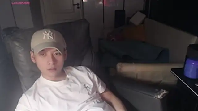 yichen008 webkamerás műsora