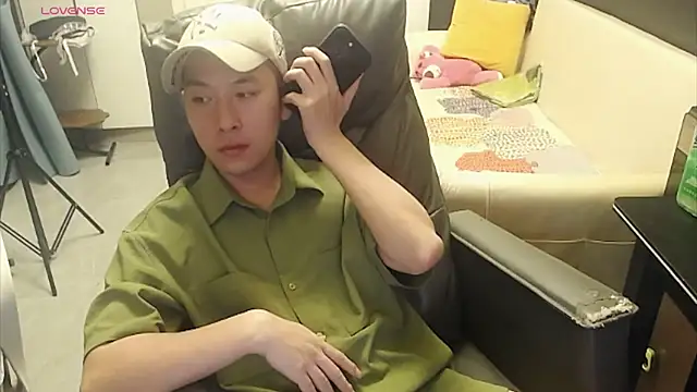 yichen008 在線直播表演