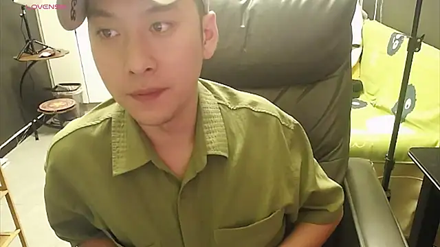 yichen008 webcam show