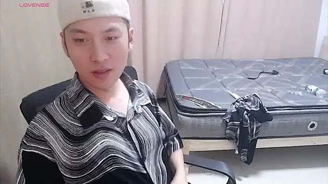 yichen008 webcam show