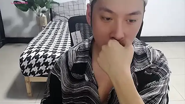 yichen008 网络视讯表演