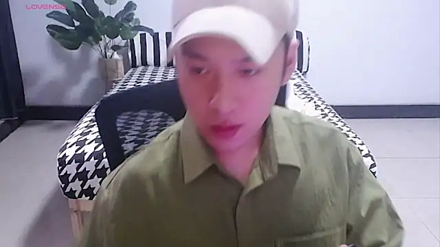 yichen008 webcam show