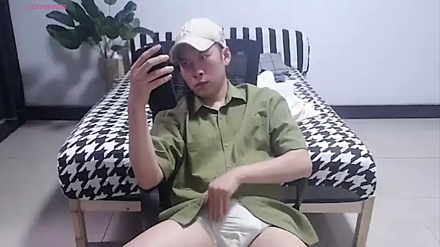 yichen008 Show Webcam