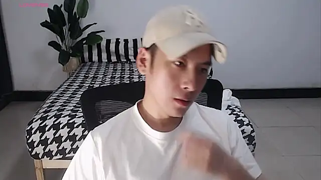 Webkamerová show yichen008