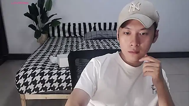yichen008 网络视讯表演