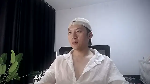 yichen008's Webcam Show