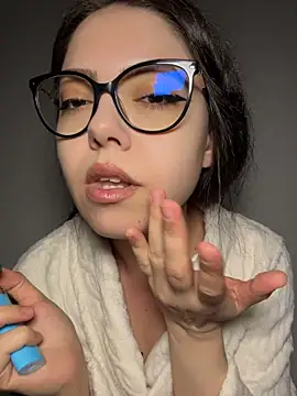 KaylaLewyss 现场XXX聊天