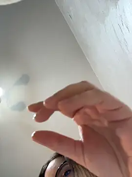 KaylaLewyss' Webcam Show