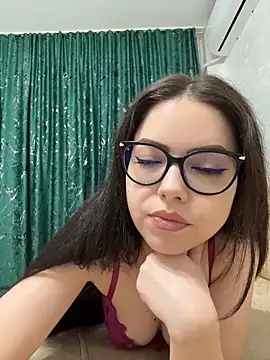 KaylaLewyss Webcam Show