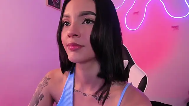 Show Webcam de CarolineEvanss_11