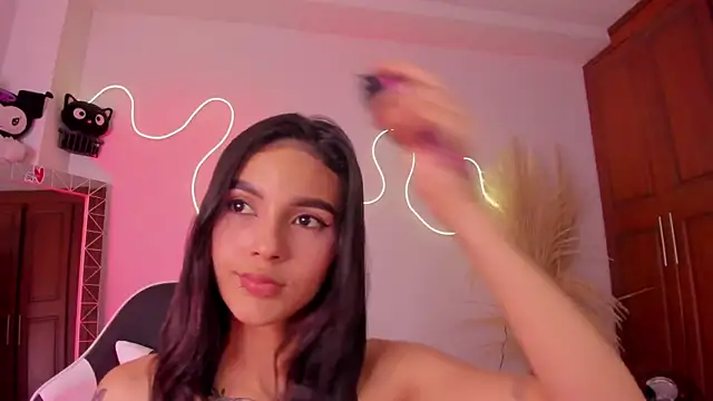 دردشة CarolineEvanss_11 الجنسية المباشرة