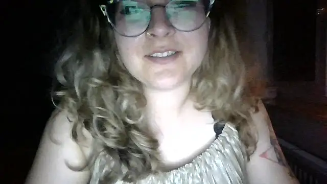 LucyTease's Live XXX Chat