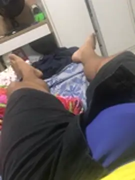Show modela max23centimetros na web-kameri