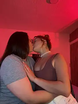 הופעת וובקאם של Arya_xia