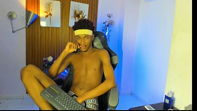 Ikaro_blue Webcam-Show