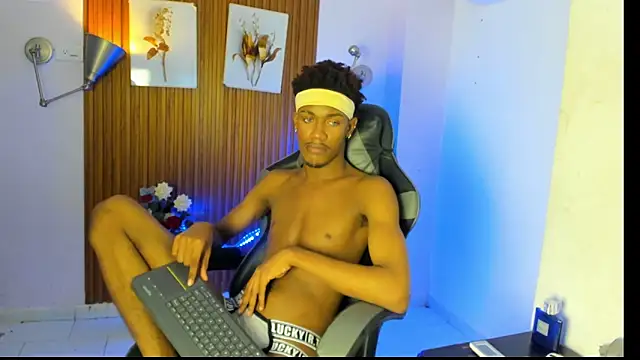 Show de Ikaro_blue na webcam