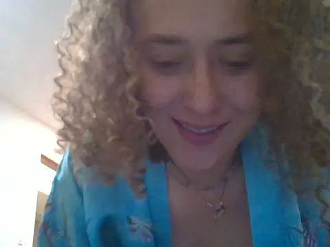 ValeriaMonroe Chat XXX live