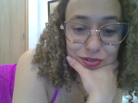 ValeriaMonroe – Naživo XXX chat