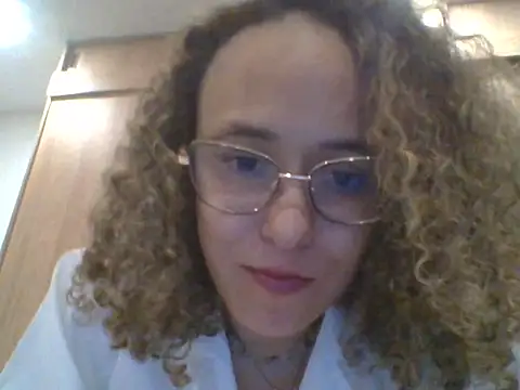 XXX chat uživo modela ValeriaMonroe