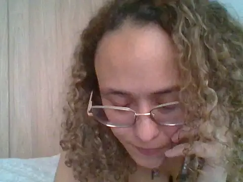 ValeriaMonroe's Live XXX Chat