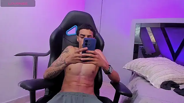 BriianOConner Webcam Show