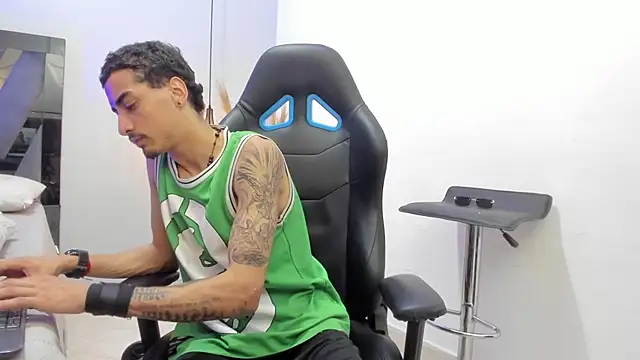 BriianOConner Webcamshow