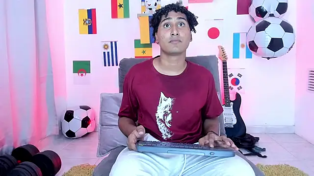 Show modela skart_bigcock na web-kameri
