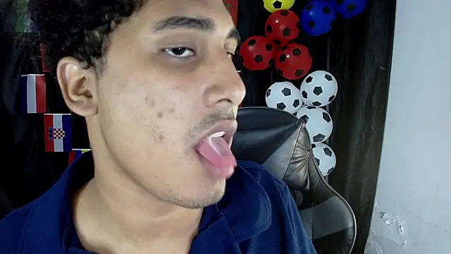 skart_bigcock webcam show