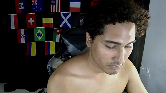 skart_bigcock's Webcam Show