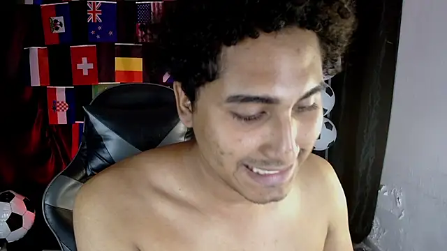 Show modela skart_bigcock na web-kameri
