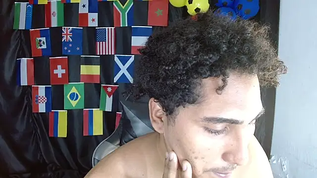Show modela skart_bigcock na web-kameri
