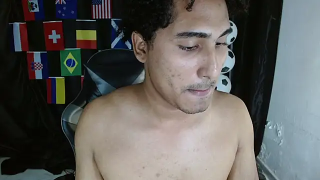 Show modela skart_bigcock na web-kameri