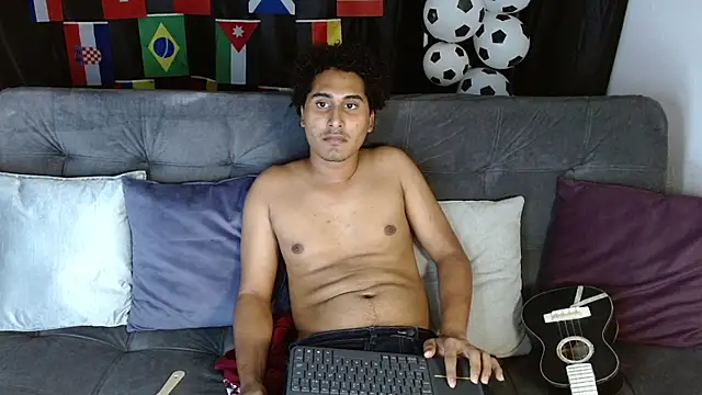 skart_bigcock: διαδικτυακό σόου στην κάμερα