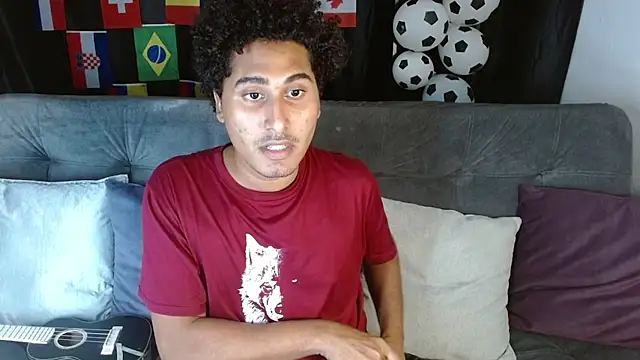 Show modela skart_bigcock na web-kameri