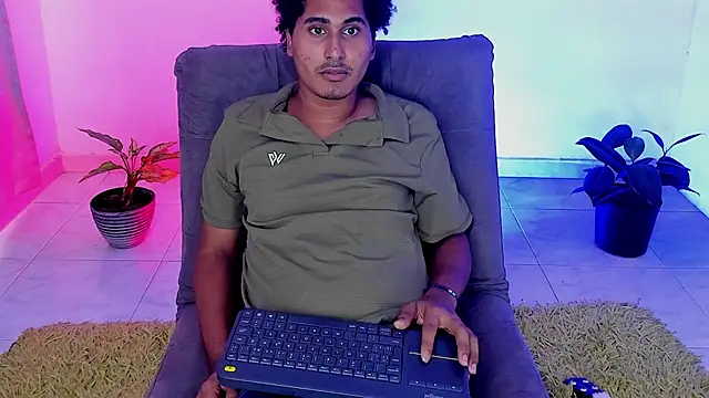 Вебкам-шоу skart_bigcock