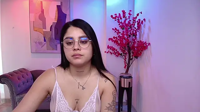 Онлайн чат XXX Julie_vancouver