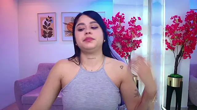 Chat +18 de Julie_vancouver ao vivo