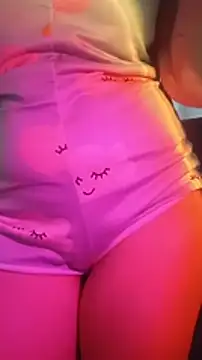 YIYAMURANOのライブXXXチャット