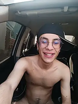 Jerus_leyton Show in webcam
