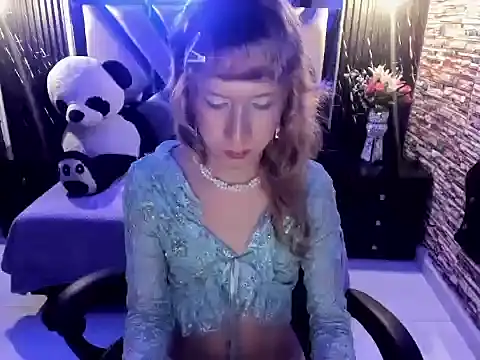 Show de vivienne_hadi na webcam