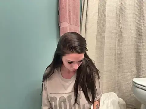 prettygirll00 webcam show