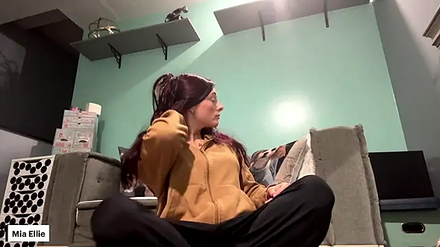 miaaellie Chat XXX in diretta