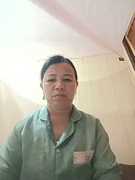 Chilly-wet Chat XXX live