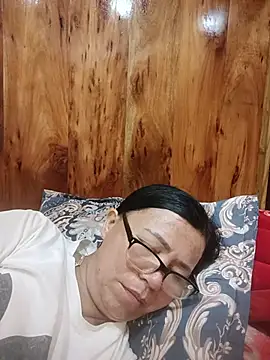 Chilly-wet Chat XXX live