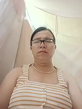 Chilly-wet's Live XXX Chat